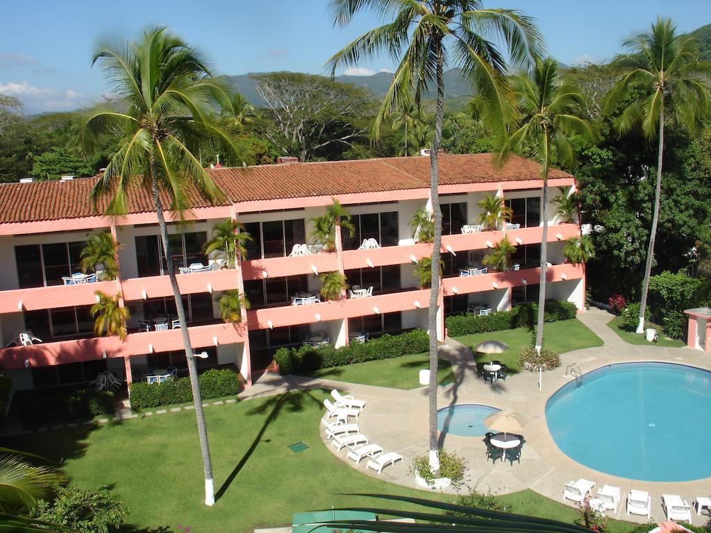 ホテル Coral Ixtapa イスタパ エクステリア 写真